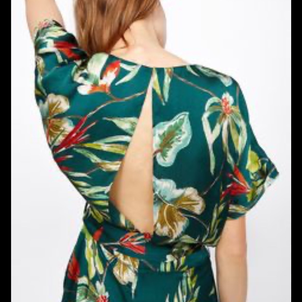Zara Green Ruffled Sundress with Dolman Sleeves